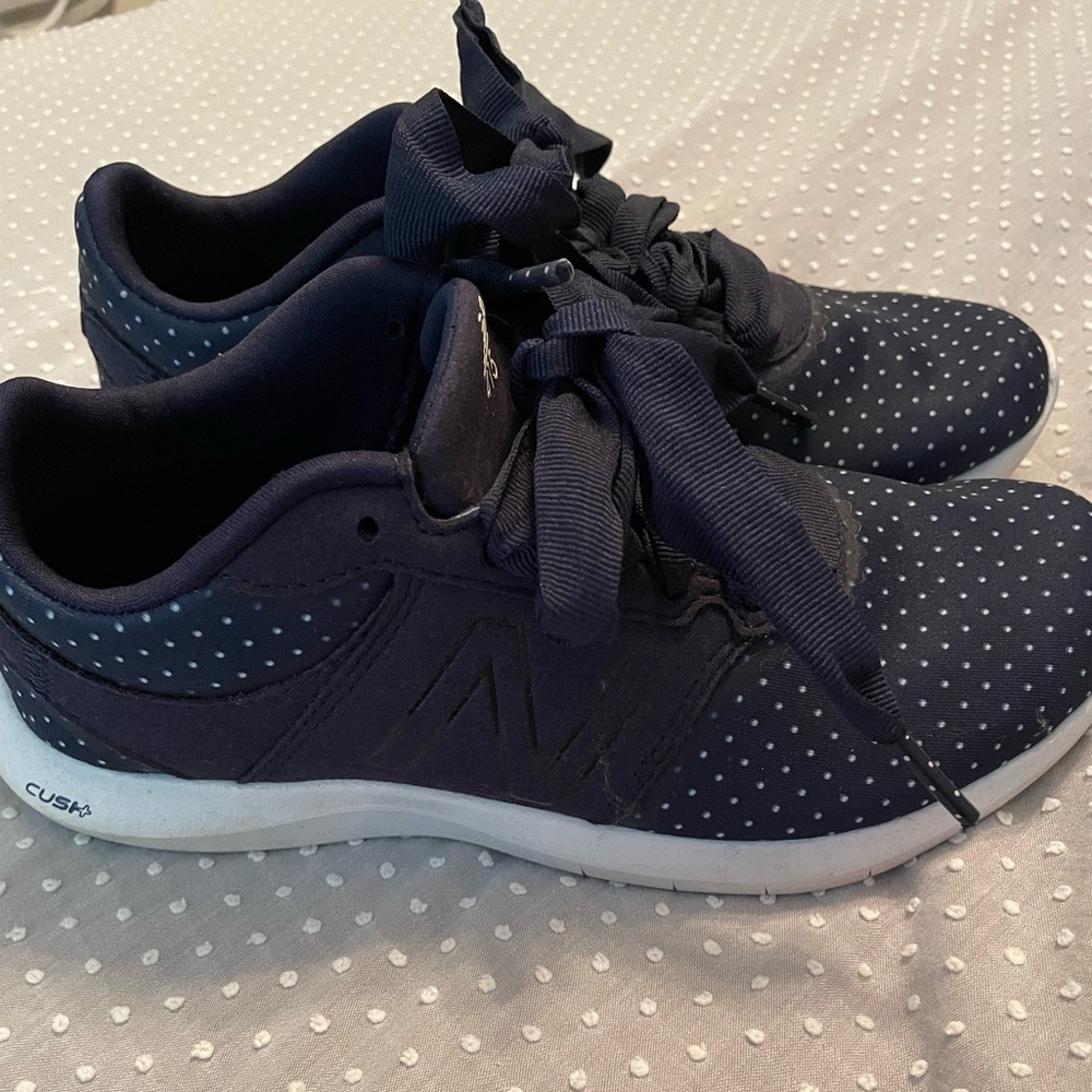New Balance sneakers size 5.5